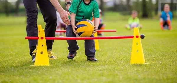 官方：韩国U22德乙球员金志树因伤缺席熊猫杯